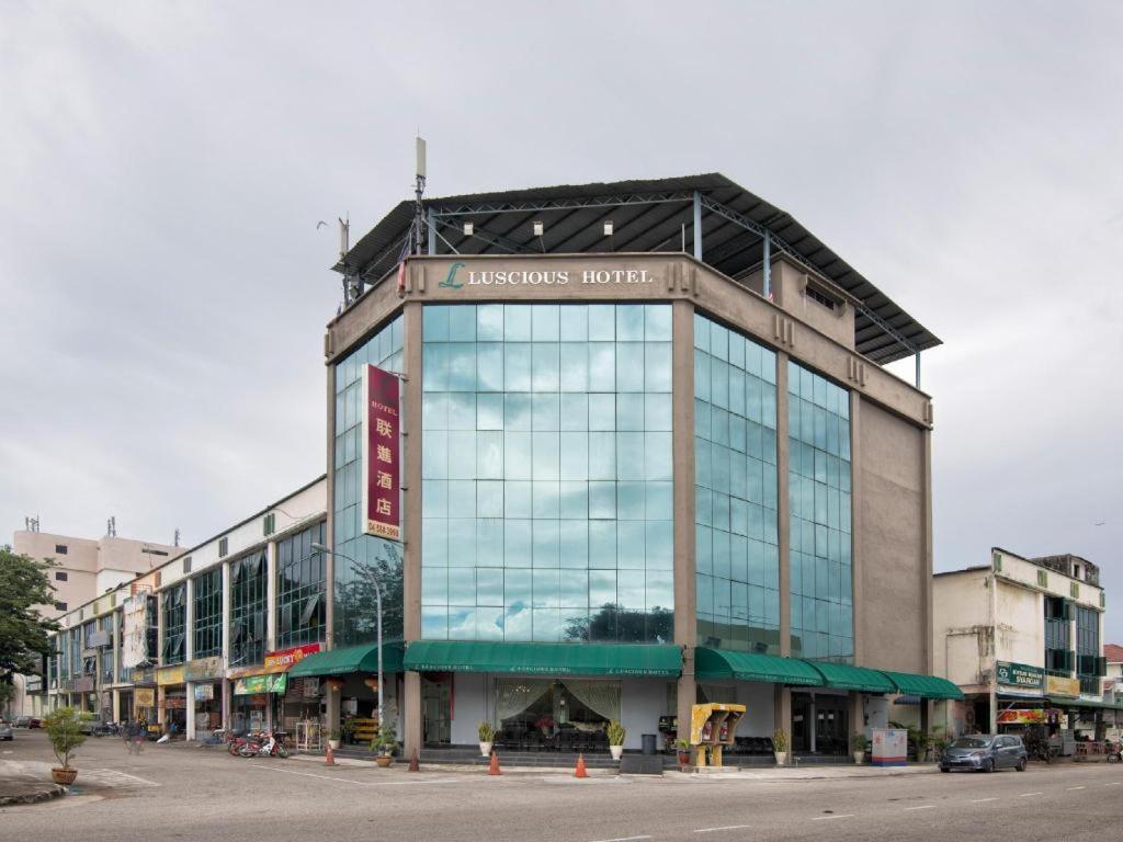 Luscious Hotel Bukit Mertajam Exterior foto